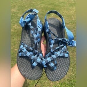 Women chacos size 9